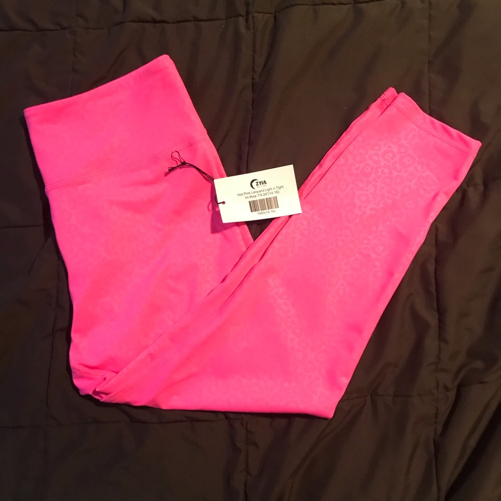 Zyia light n tight leggings